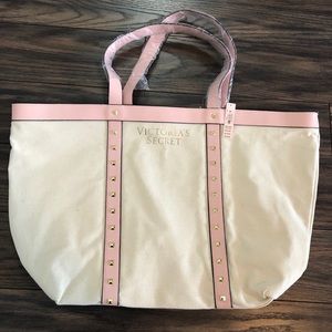 🌸NWT Victoria’s Secret Tote Bag